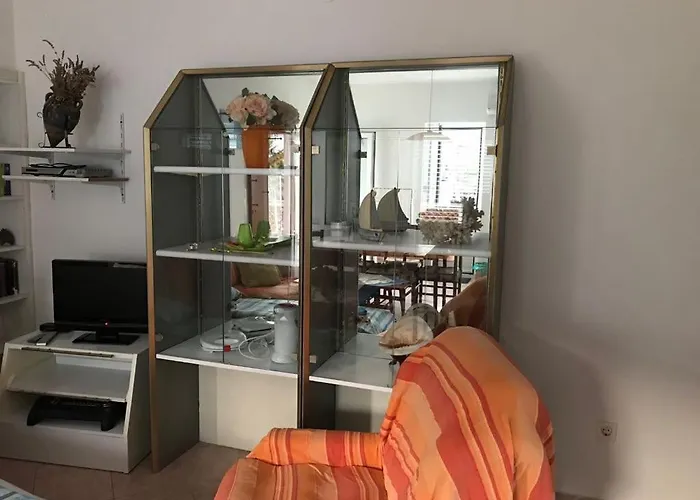 15679b Apartment Banjol